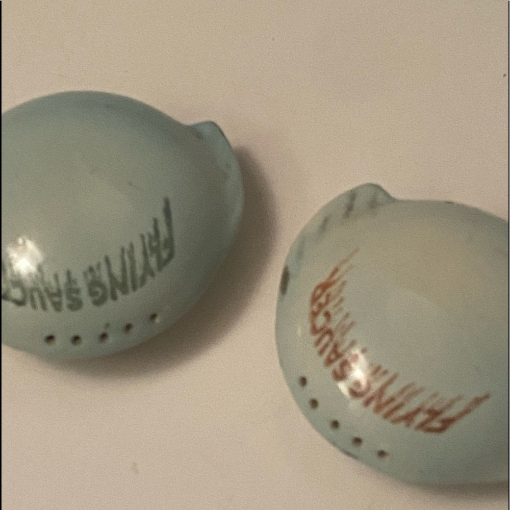 Vintage flying saucer Salt n’ Pepper shakers.